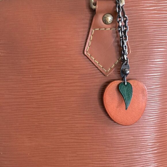 Authentic HERMÈS Abricot bag charm 🍑 - Picture 4 of 8